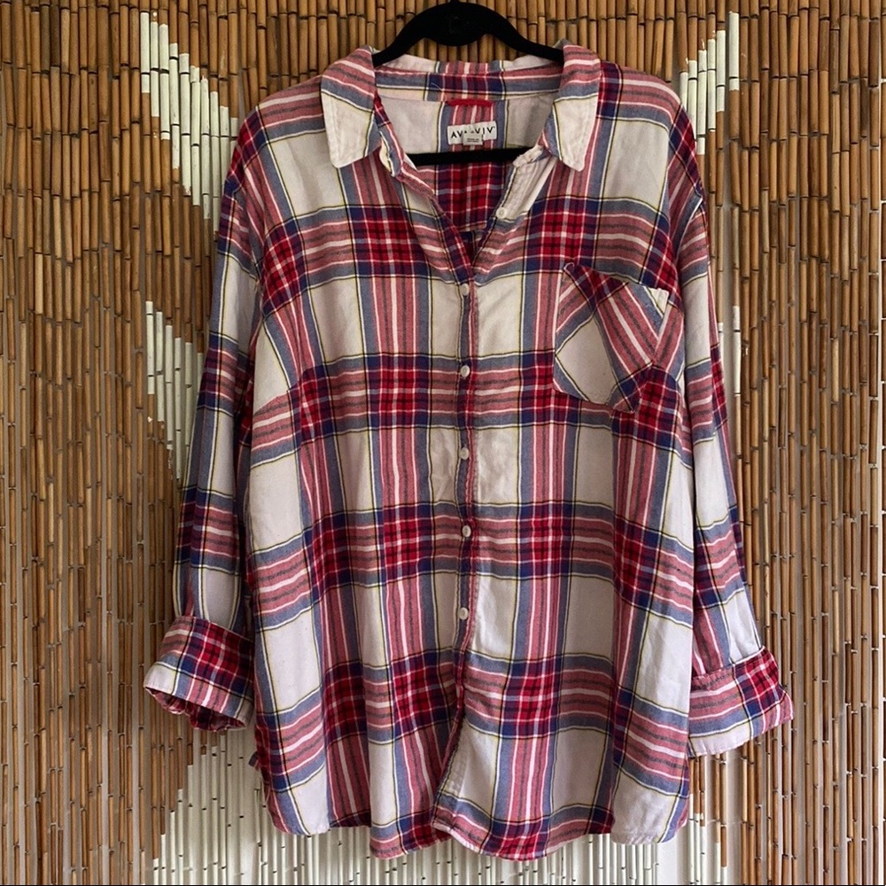 Oversized Plaid Flannel red blue & white size 4X Comfy Flannel Button Down